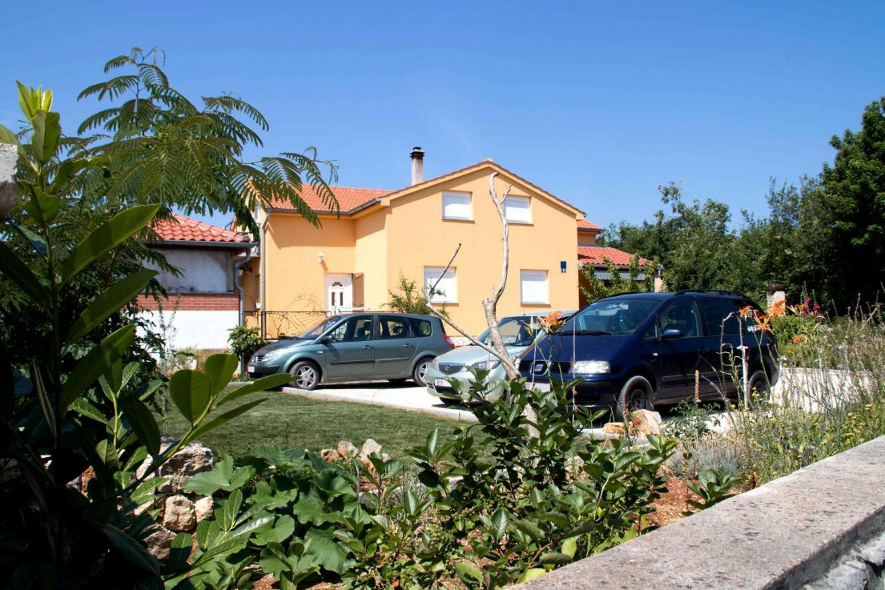Raj Muraj Ferienappartement Kornić Kültér fotó